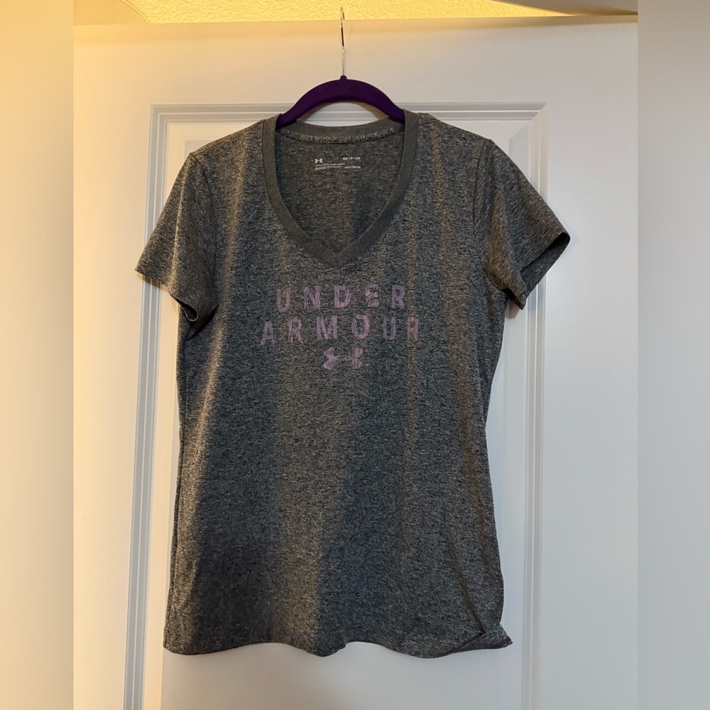 Under Armour Women's Heather Gray V-Neck Tee